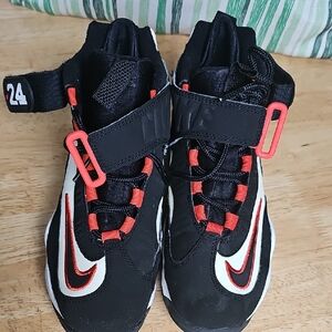 Nike Kids Black and Red Sneakers